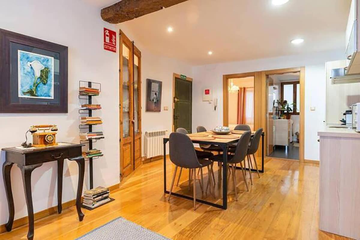 Junto Al Ayuntamiento Apartment