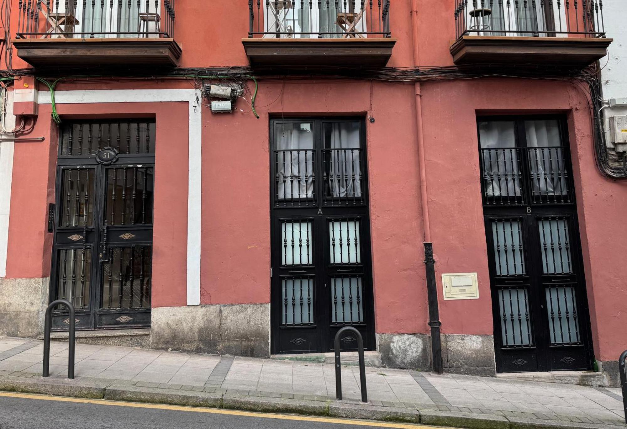 Housekepper Duplex En El Centro De Apartamento *