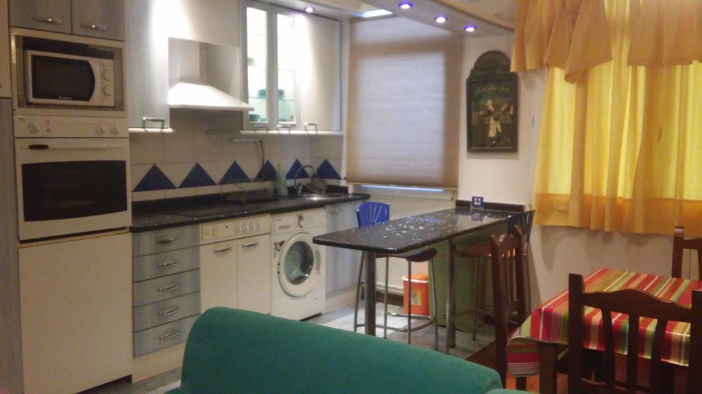 Vintage Menendez Pelayo Apartment Santander