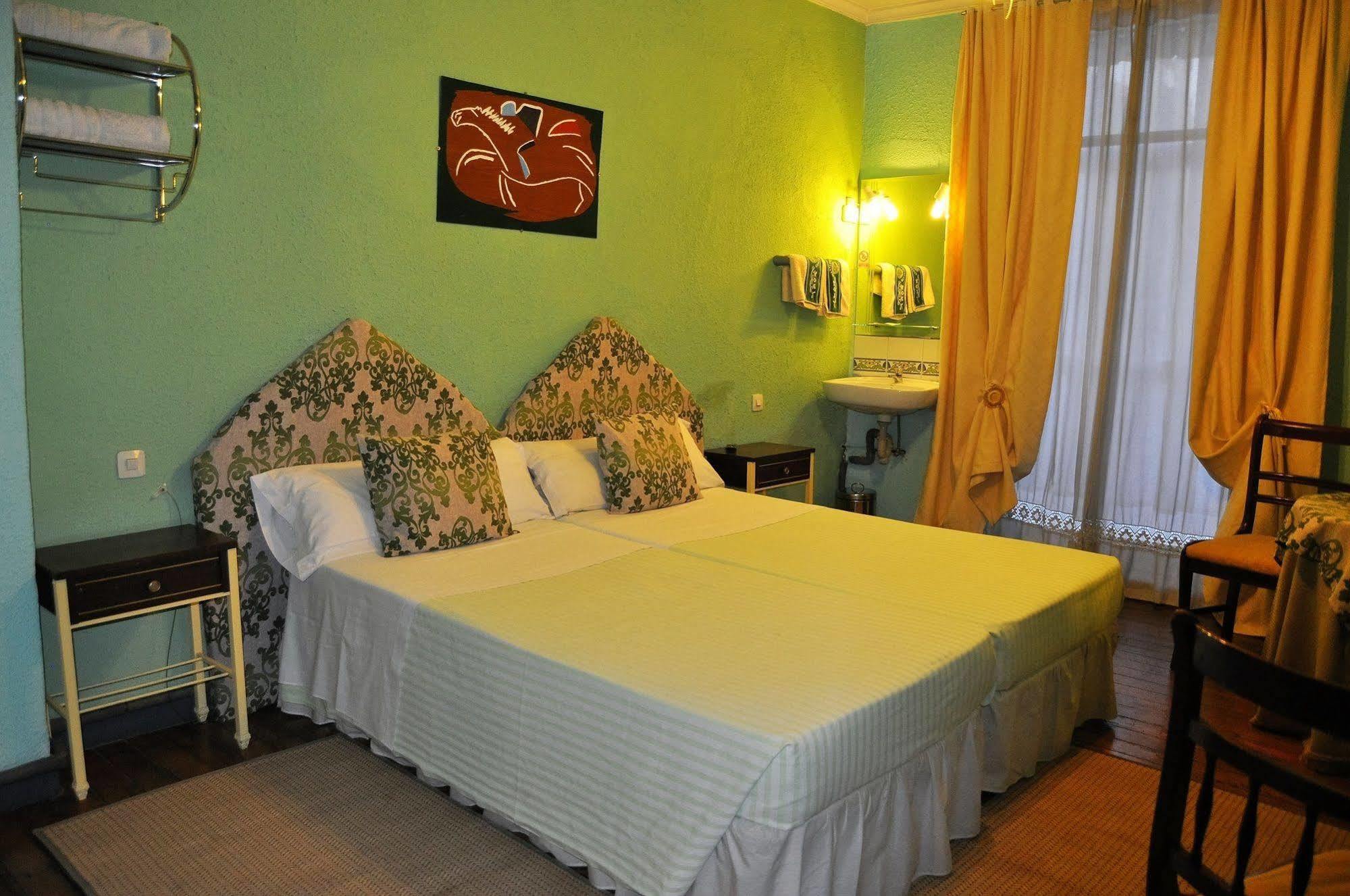Botin Guest house