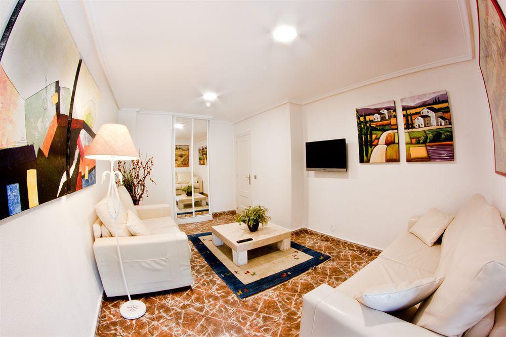 Aparthotel Brisas 3*