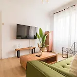 Moderno Apartamento Centrico