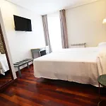 Hosteria De Adarzo Auto Check