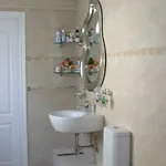 Central Room With Key, Wifi
