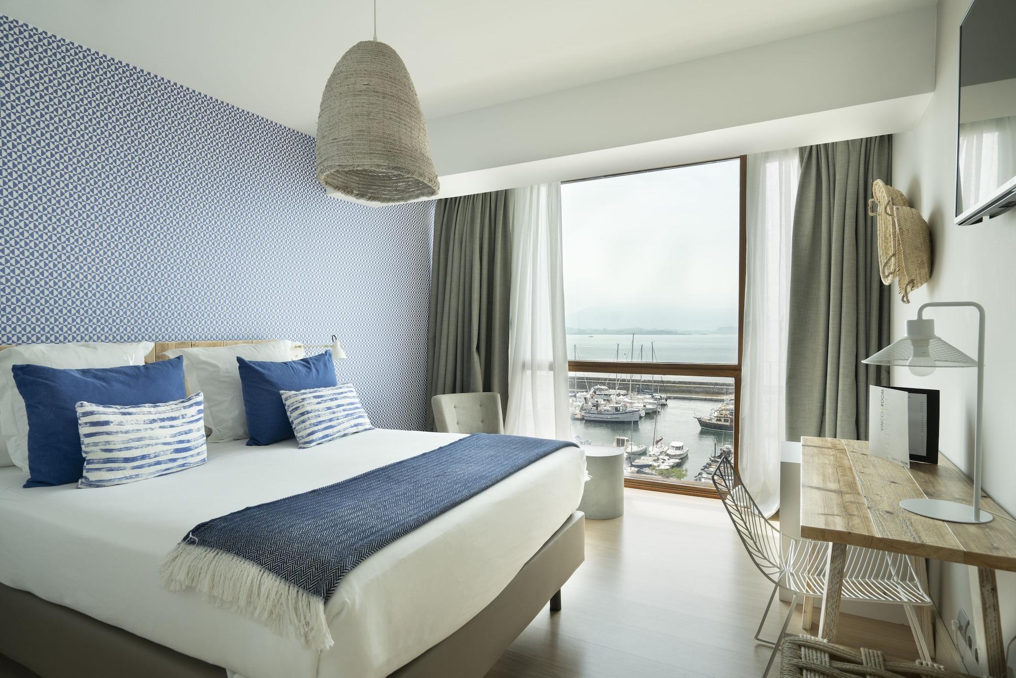 Hotel Vincci Puertochico 4*