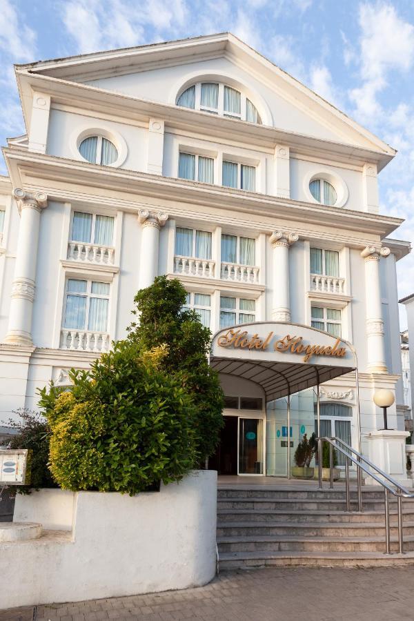 Hotel Hoyuela 4*