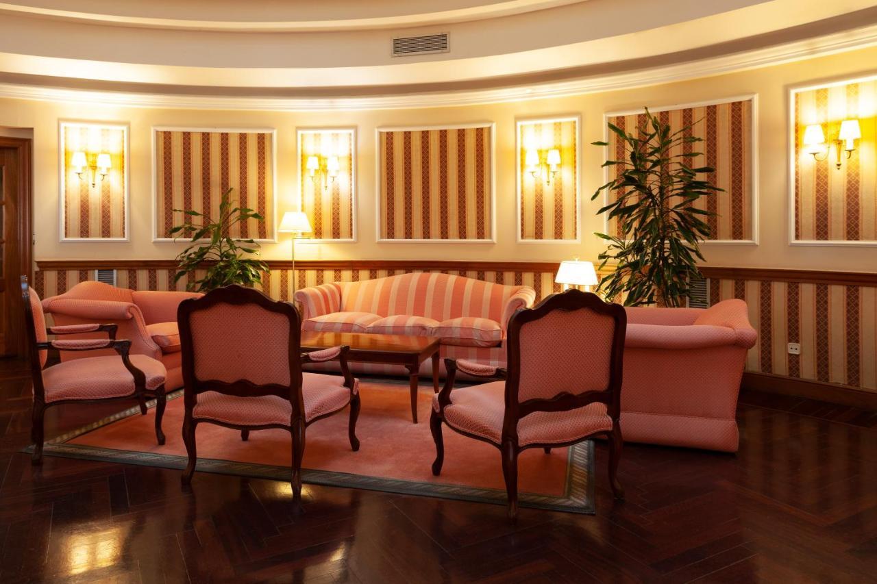 Hoyuela Hotel 4*
