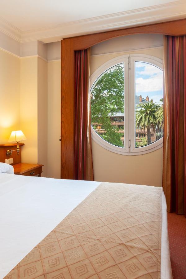 Hoyuela Hotel 4*