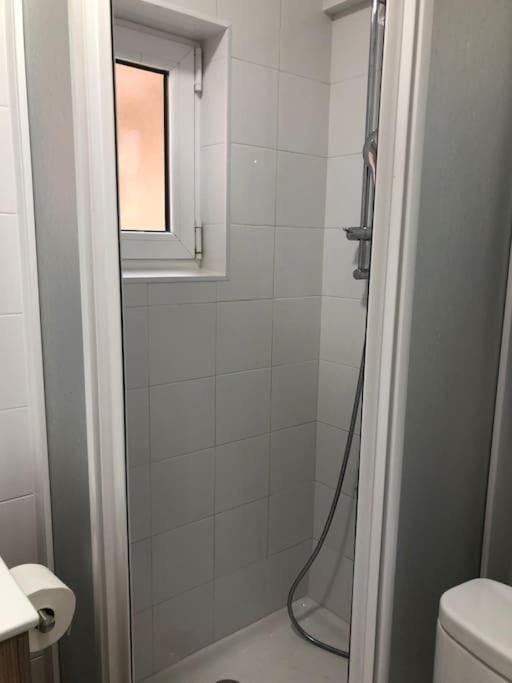 Piso En Zona Universidad Y Sardinero By Urbanhosting *