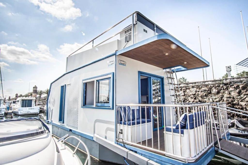 Flotante Unico C15a01 Botel Santander