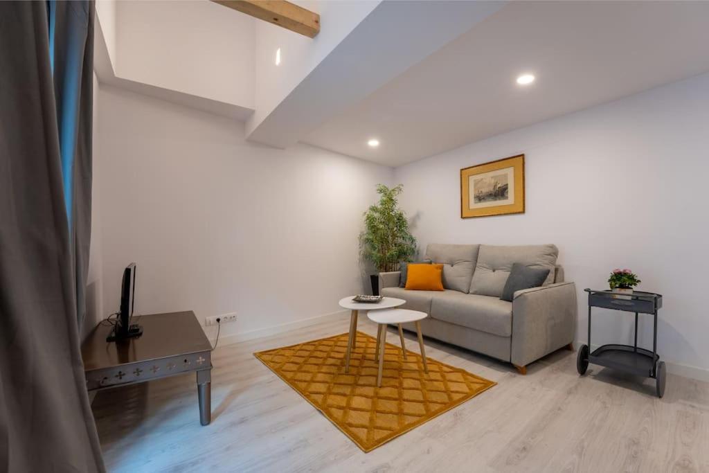 Guevara St Apartment *
