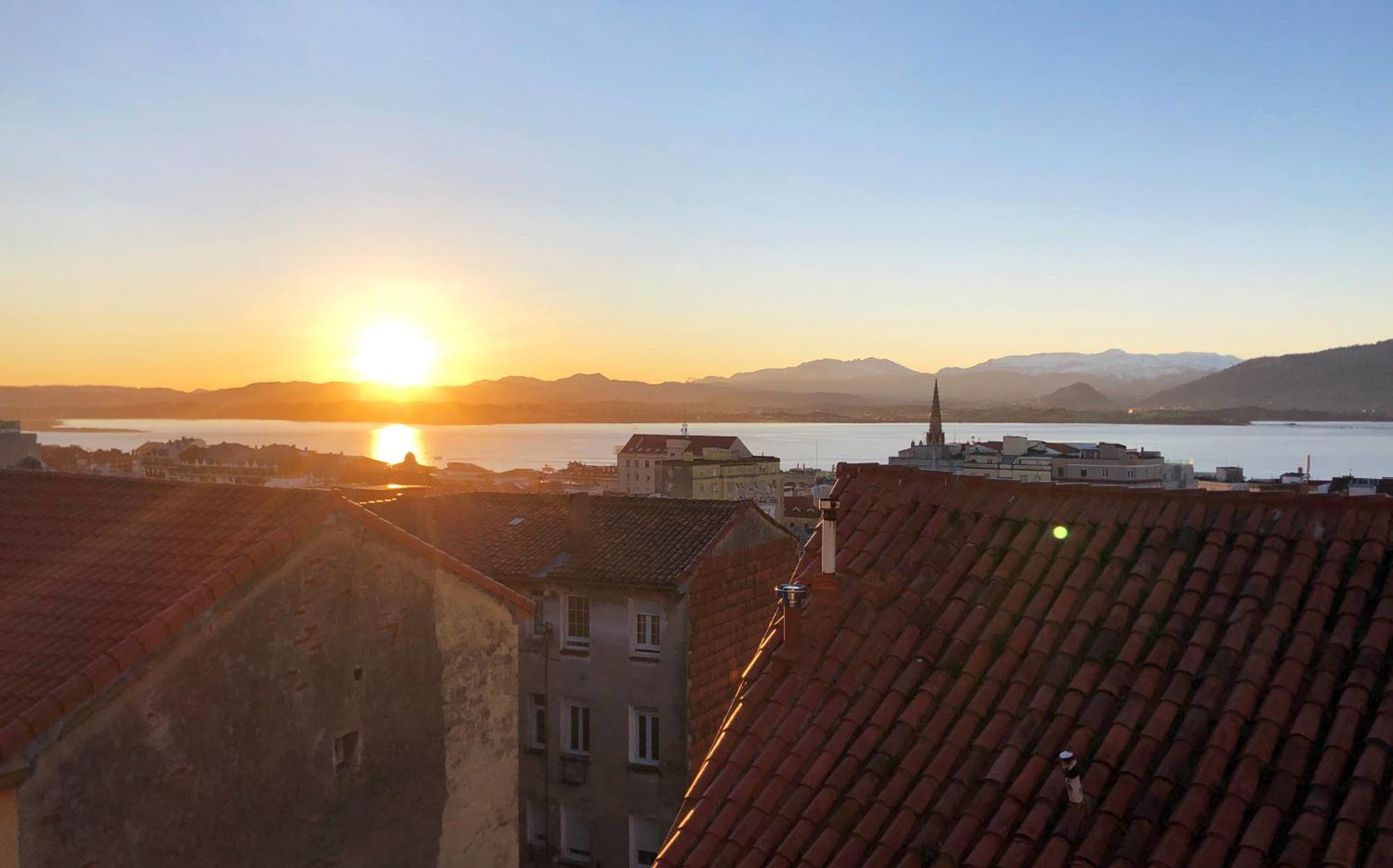 Con Vistas Al Mar En El Centro Apartamento Santander