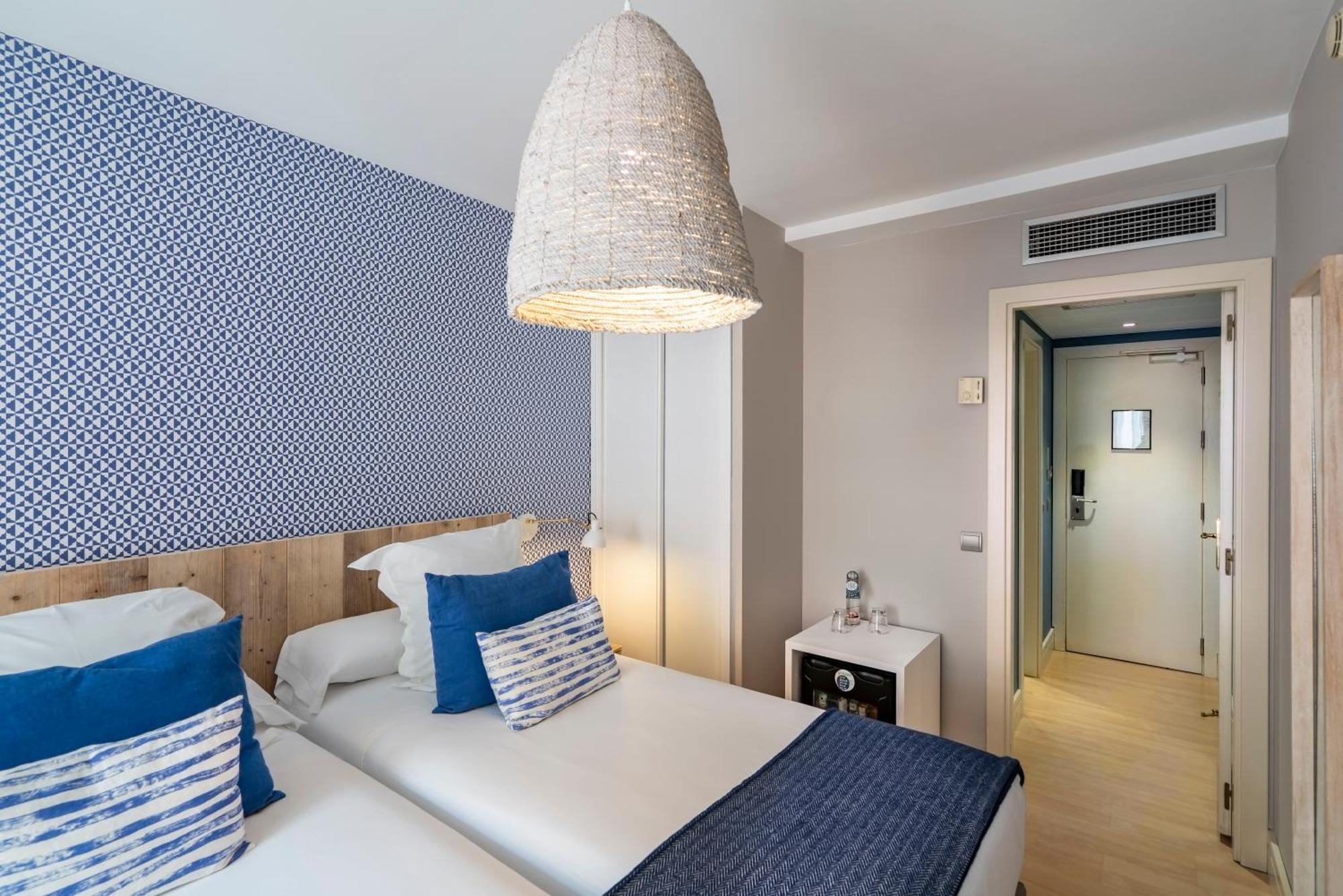 Vincci Puertochico Hotel 4*