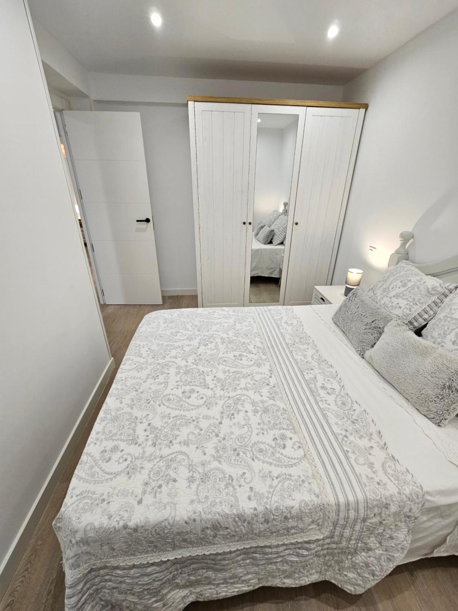 Tati Homes - Ruiz Zorrilla 2,5 Apartamento