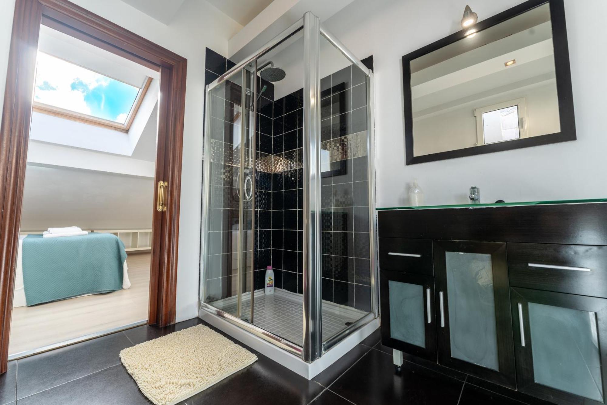 Apartamento Loft En Calle Emblematica By Urbanhosting Santander