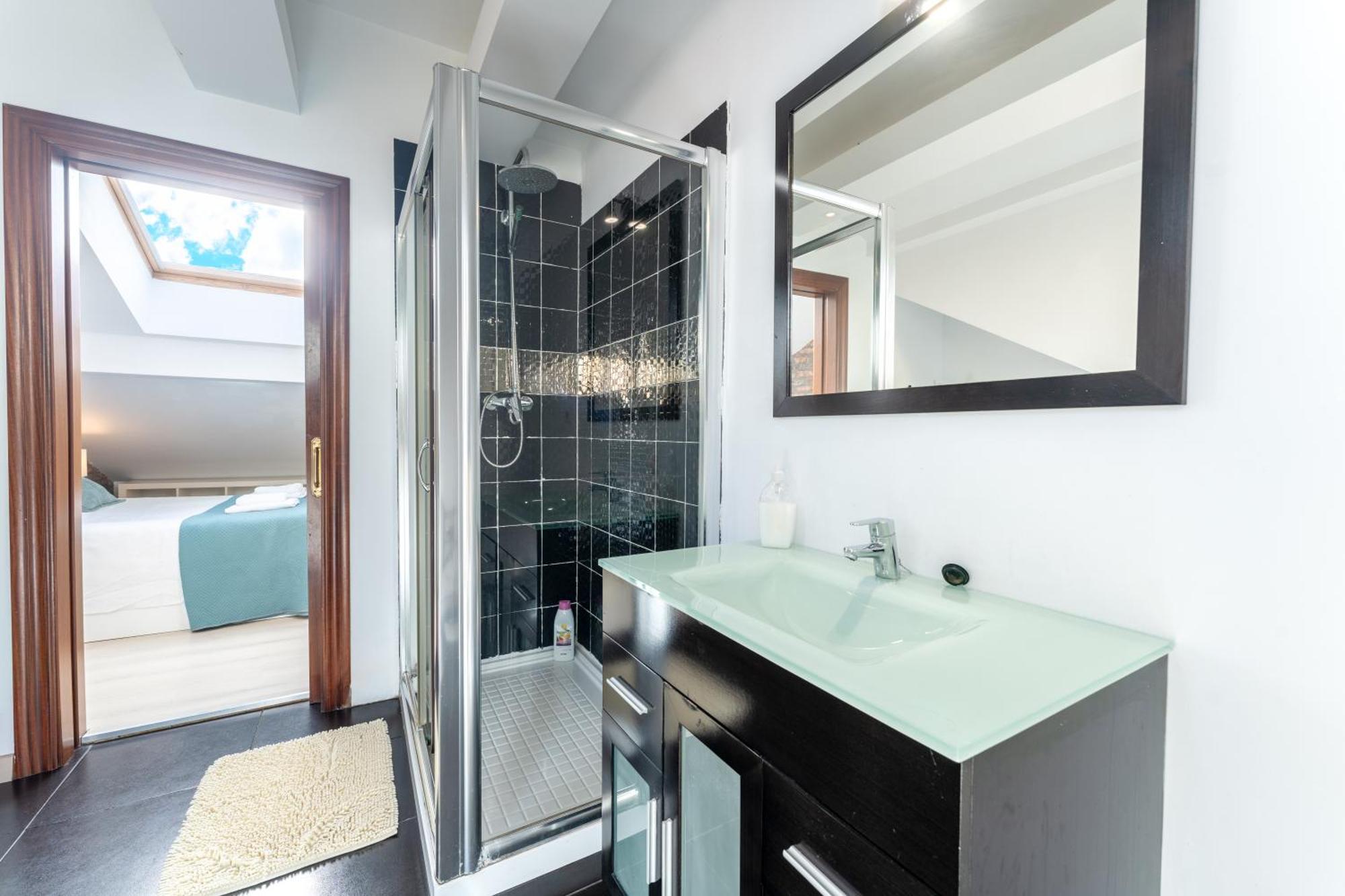 Loft En Calle Emblematica By Urbanhosting Santander