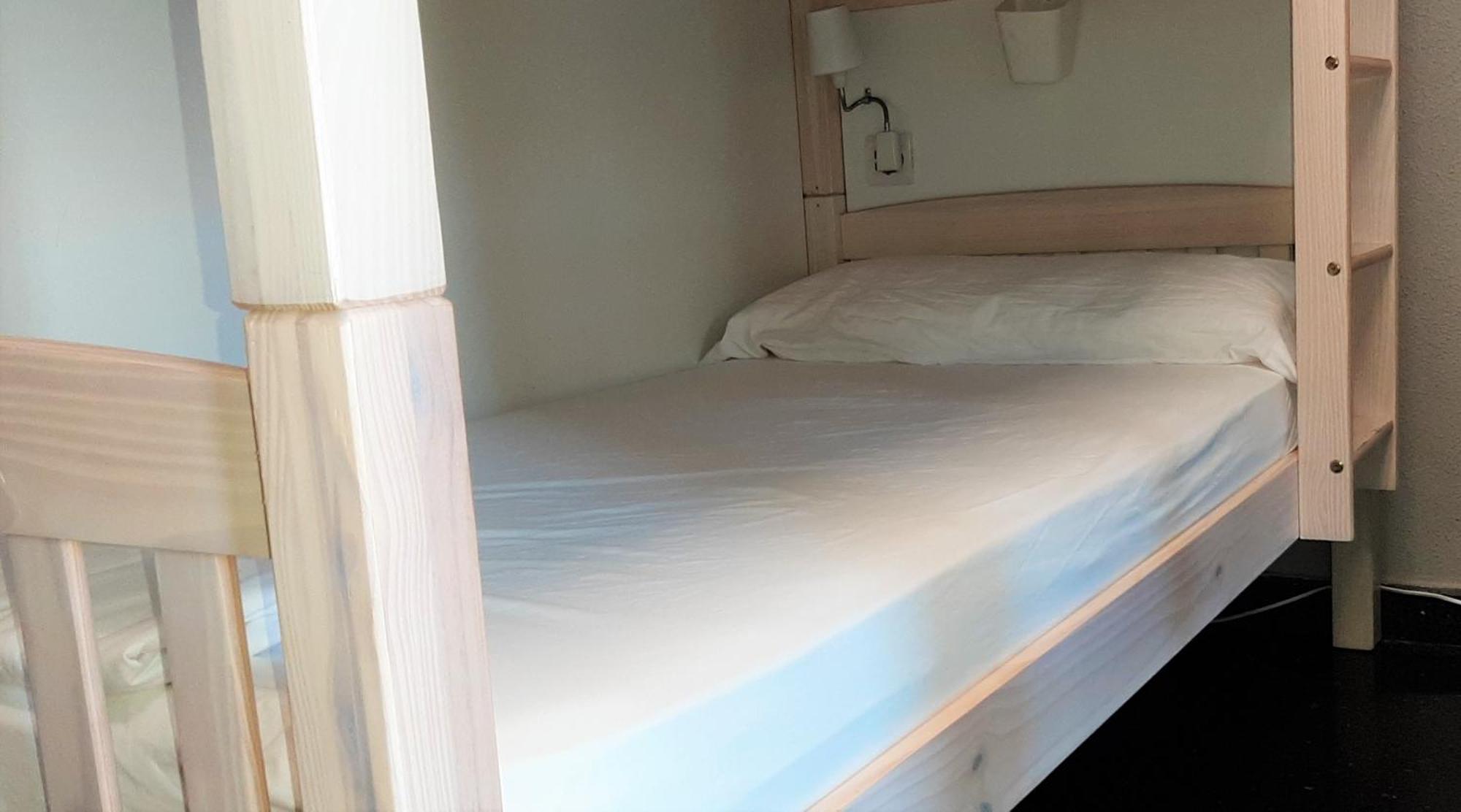 Santander Central Hostel Hostal *