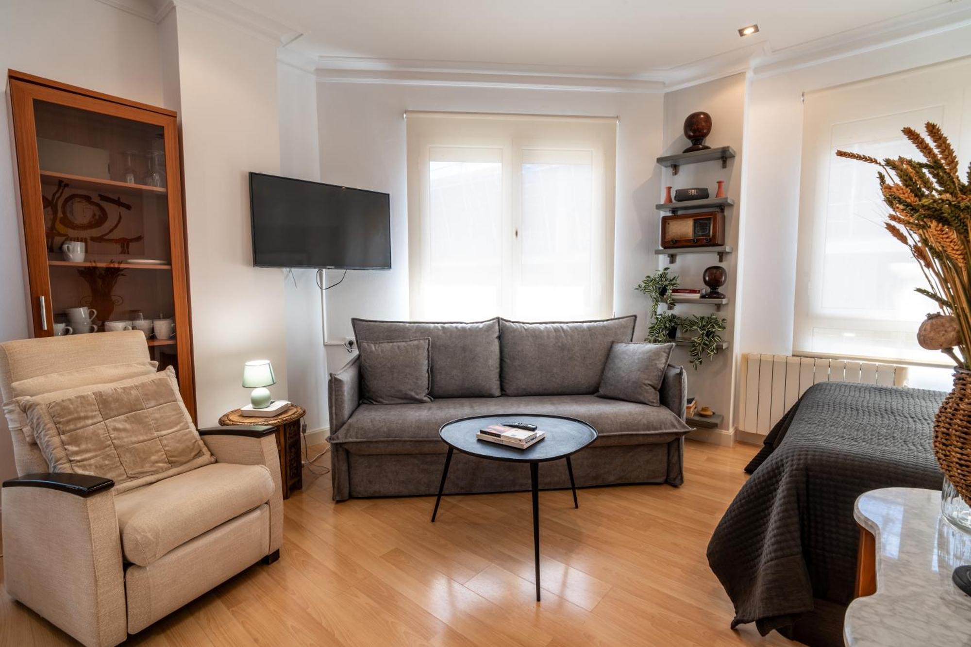 Estudio Reformado En Puerto Chico Apartamento