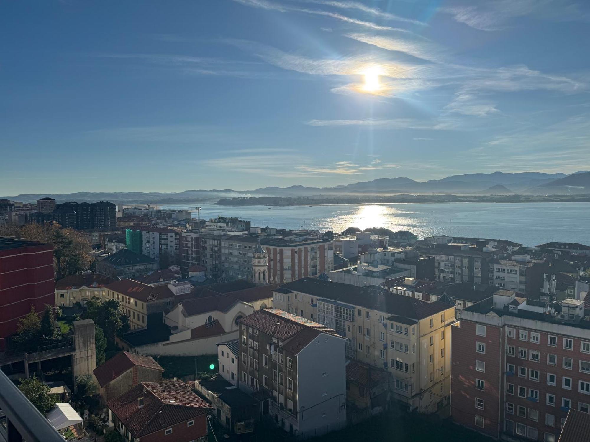 Vistas A La Bahia En Pleno Centro * Santander