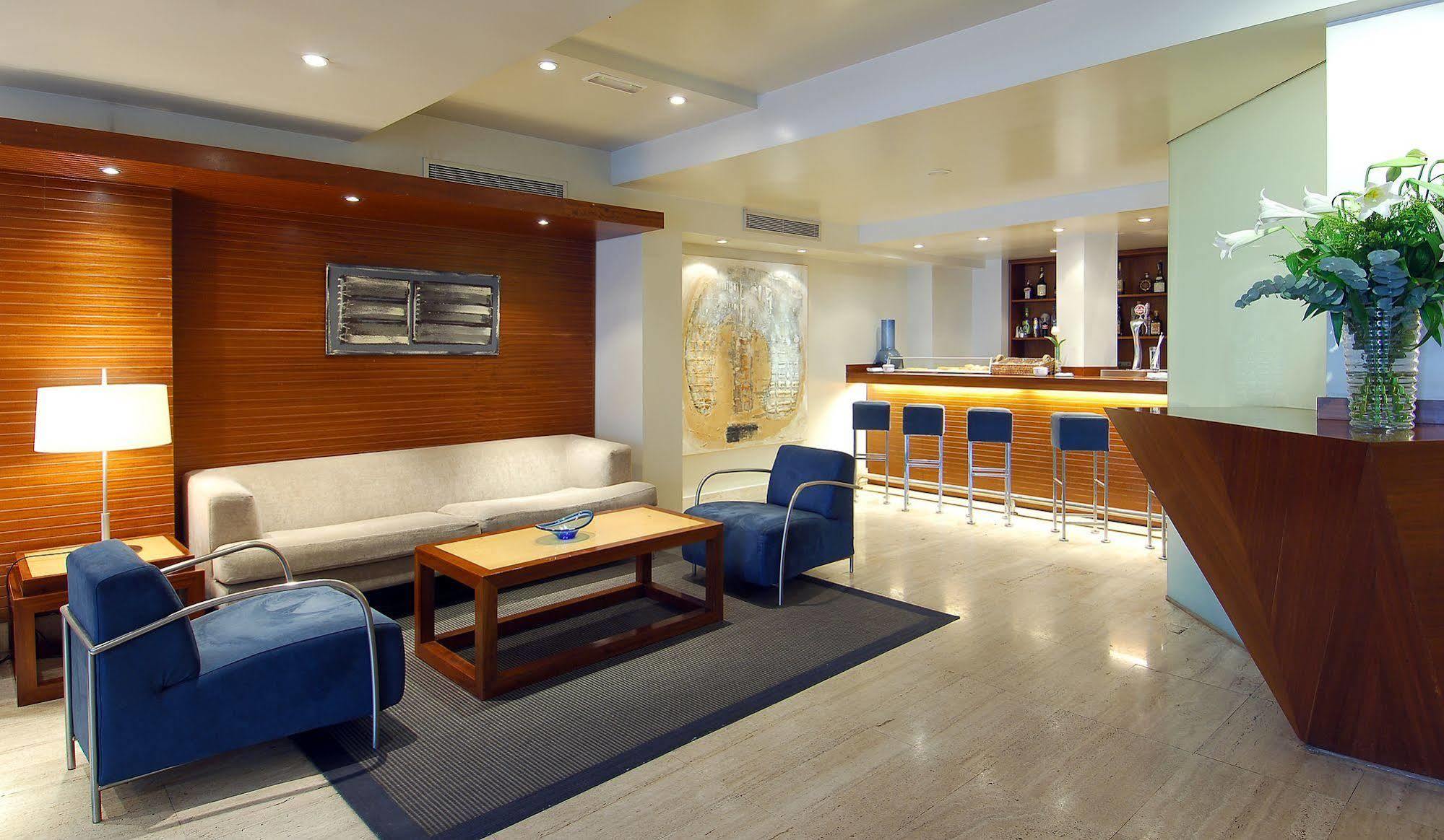 Vincci Puertochico Hotel