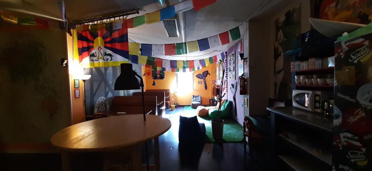 Santander Central Hostel Hostal *